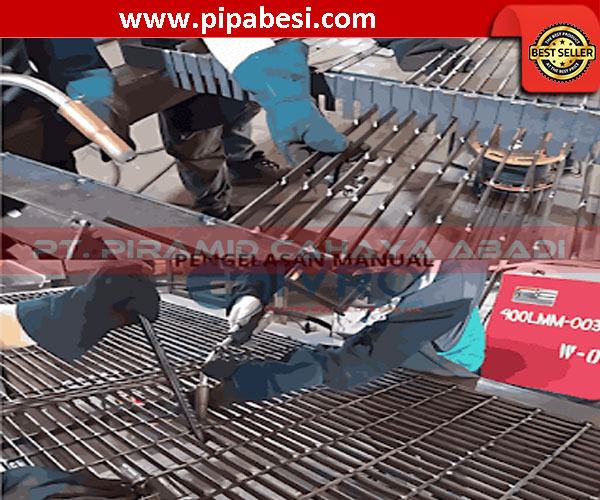 Proses-Pembuatan-Plat-Grating-dengan-Manual-PT-Piramid-Cahaya-Abadi Distributor plat grating PT Piramid Cahaya Abadi