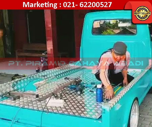Plat-Bordes-Kendaraan-PT-Piramid-Cahaya-Abadi Plat Bordes Pada Kendaraan PT Piramid Cahaya Abadi